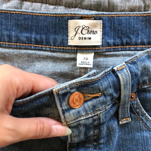 J.Crew Mid-rise denim short in Squash wash (Size 26) - Picture 3 of 6